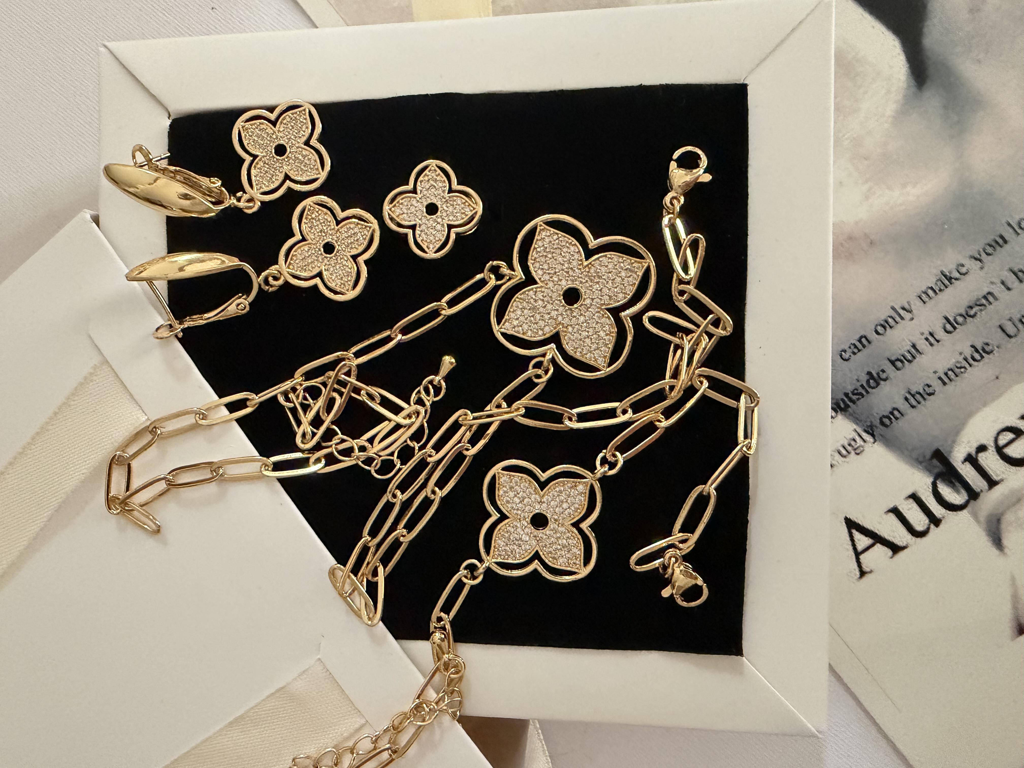 سرویس طرح طلای روبرتو